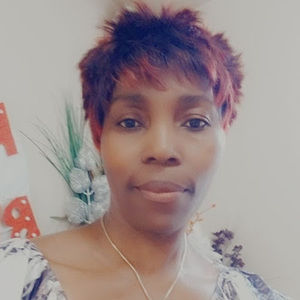 Meet your Posher, Edwige